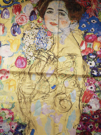 Delfin dámský šátek se ženou a ornamenty žlutá