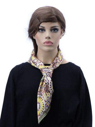 Dámský hebký šátek s květinami a barevnými ornamenty