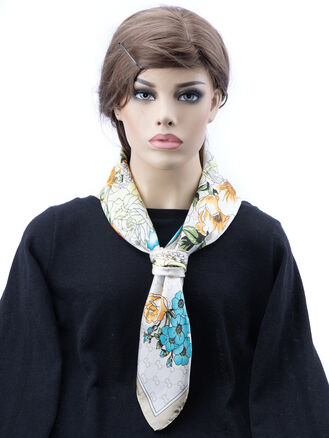 Dámský hebký šátek s barevnými květinami